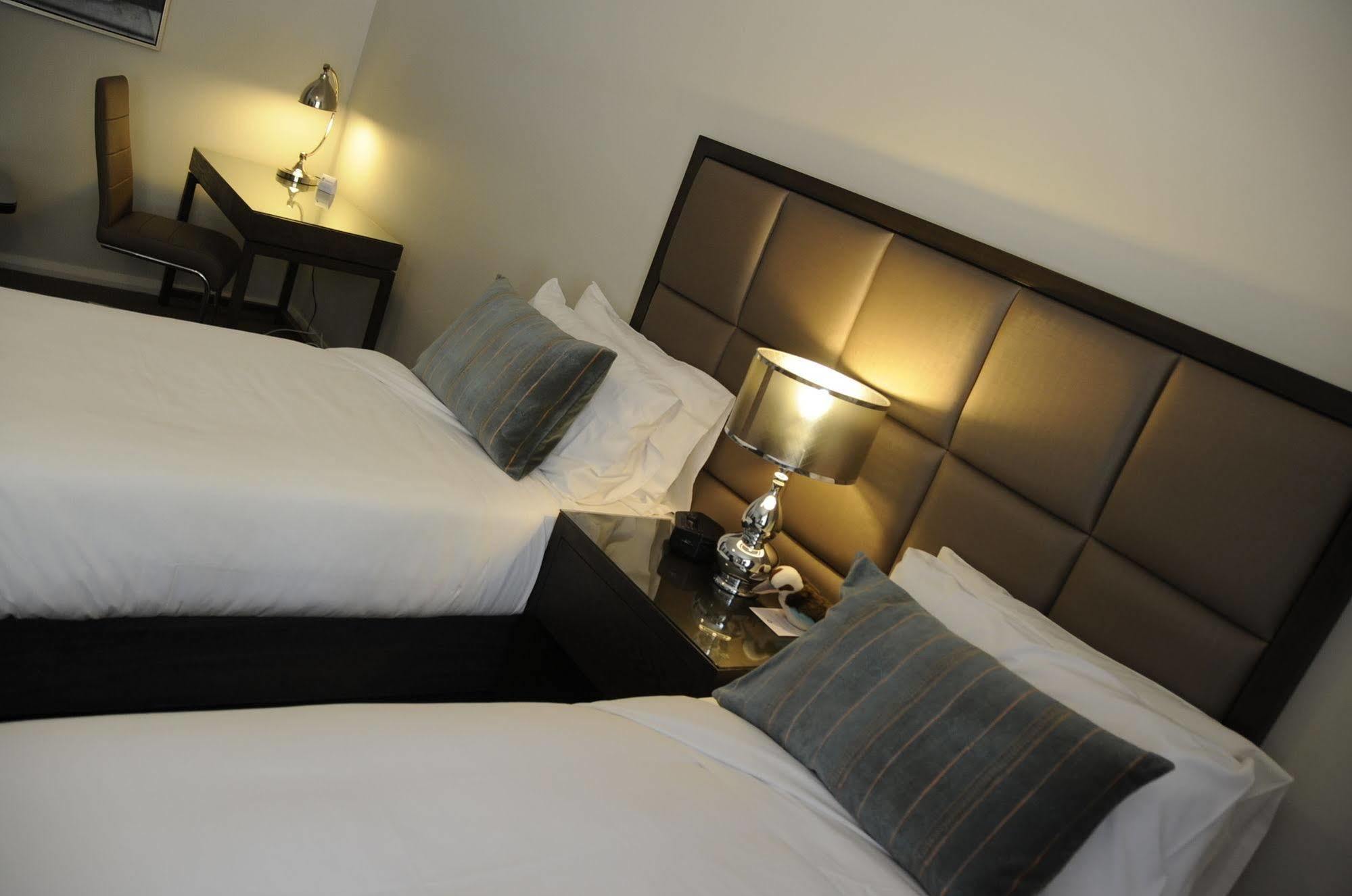 Riverside Oaks Golf Resort Cattai Ngoại thất bức ảnh