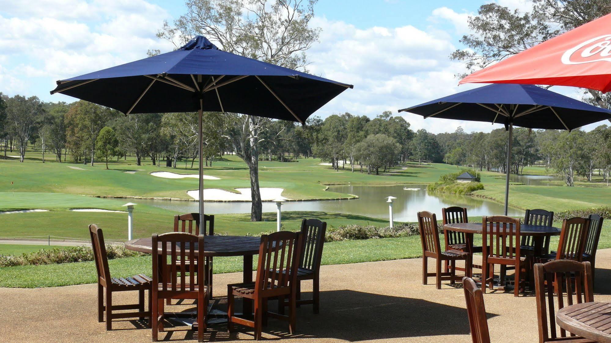 Riverside Oaks Golf Resort Cattai Ngoại thất bức ảnh